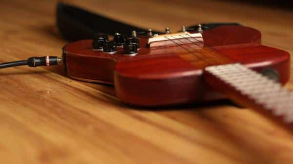 Luthiers - Venezuelan Cuatro luthier